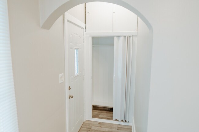 Foto del edificio - 2728 N 65th Ave