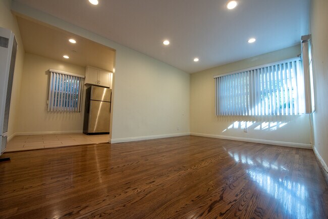 Sala de estar - 8746 Reading Ave
