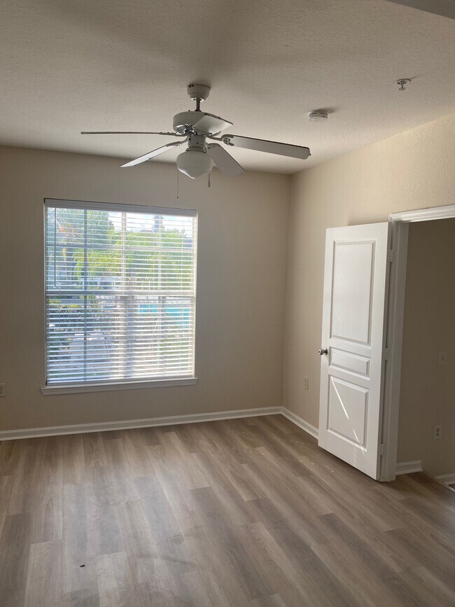 Master Bed - 1304 High Hammock Dr