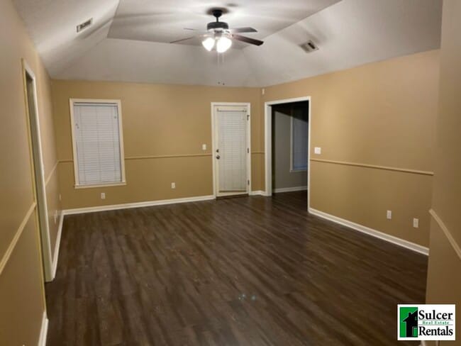 Building Photo - Newly Renovated 3BR House in South Jonesboro - Over 1300 Sq Ft!