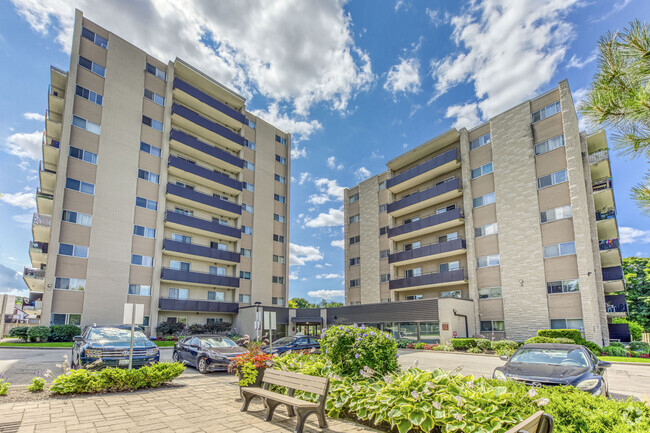 Building Photo - Metropolitan Towers