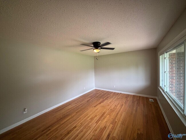 Foto del edificio - 3007 Winchester Rd NW