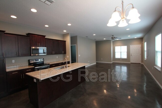 Foto del edificio - 2857 Whispering Trails Dr