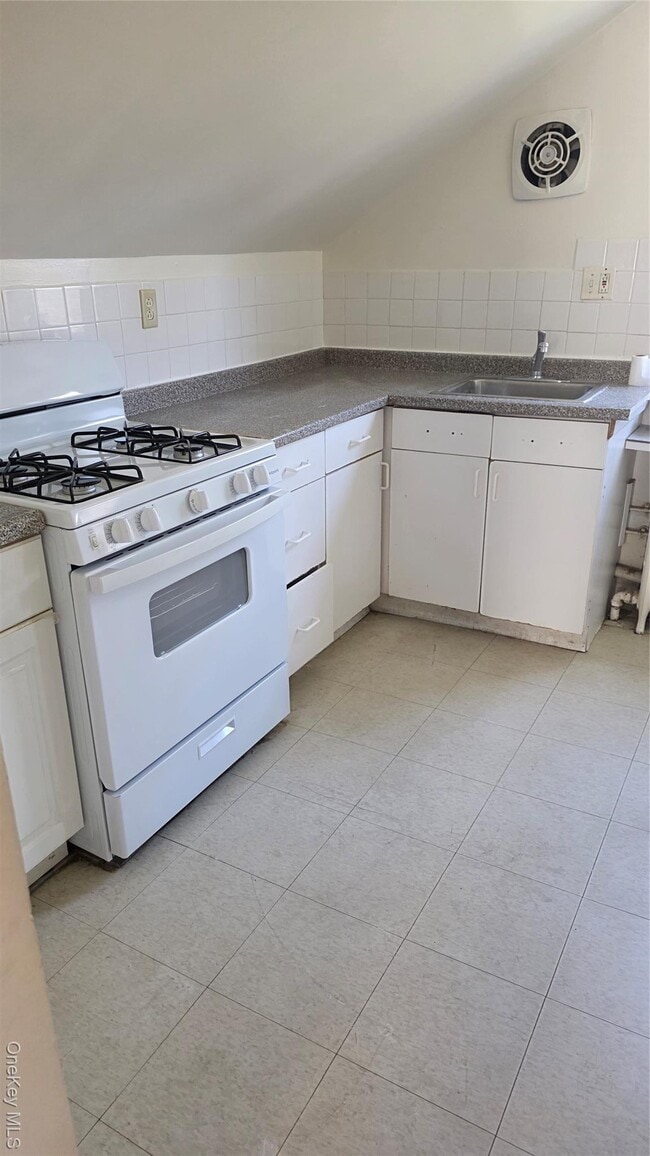 Foto del edificio - 76 Church St