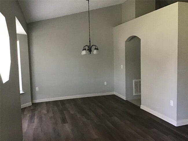 Building Photo - 2369 Captain Dr