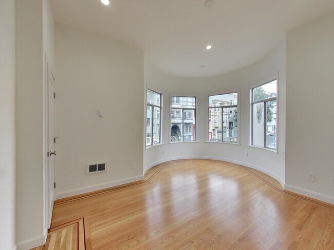 Photo - 844 Greenwich St Apartment