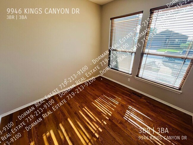 Foto del edificio - 9946 Kings Canyon Dr