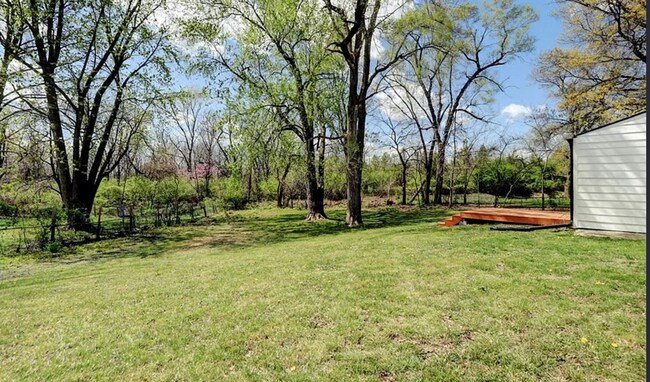 Foto del edificio - Beautifully remodeled 4-bedroom, 2-bath ho...