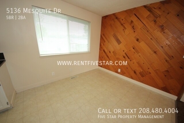 Foto del edificio - 5136 Mesquite Dr