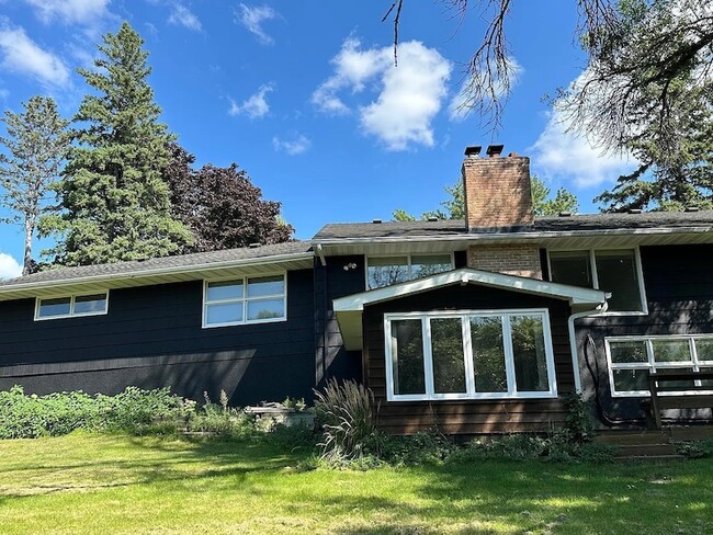 Foto del edificio - 5528 Merritt Cir