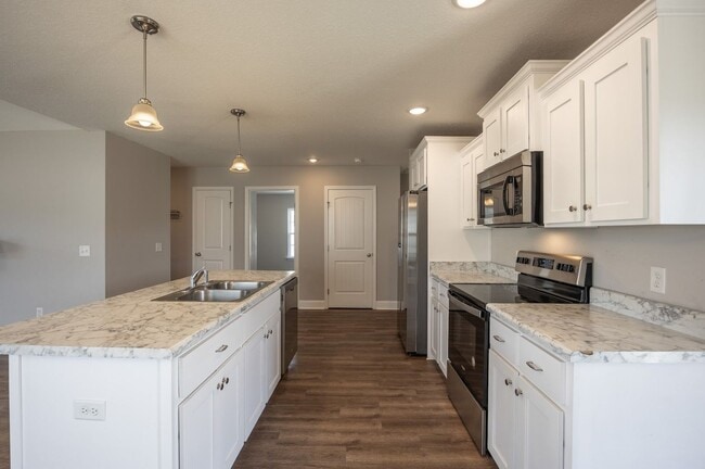 Foto del edificio - 7020 White Pine Ave