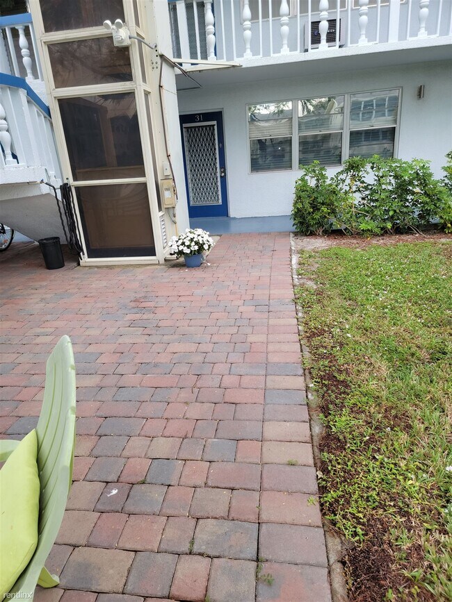 Building Photo - 1 br, 1 bath Condo - 31 Farnham B