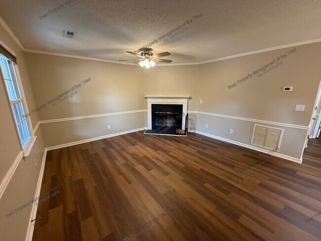 Foto del edificio - 243 Olde Vineyard Ct