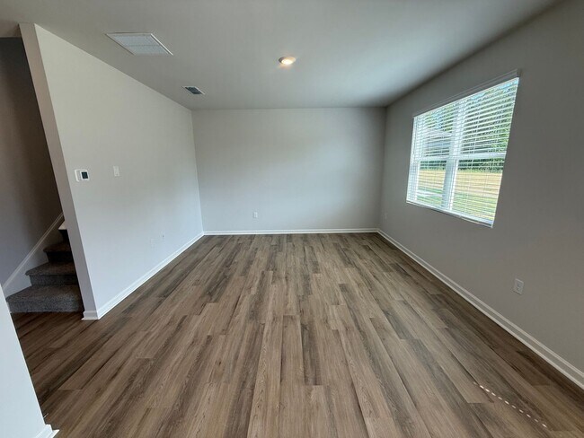 Building Photo - 111 Badcock Drive