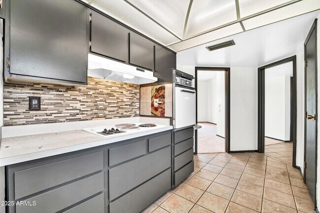 Foto del edificio - 10601 W Hutton Dr