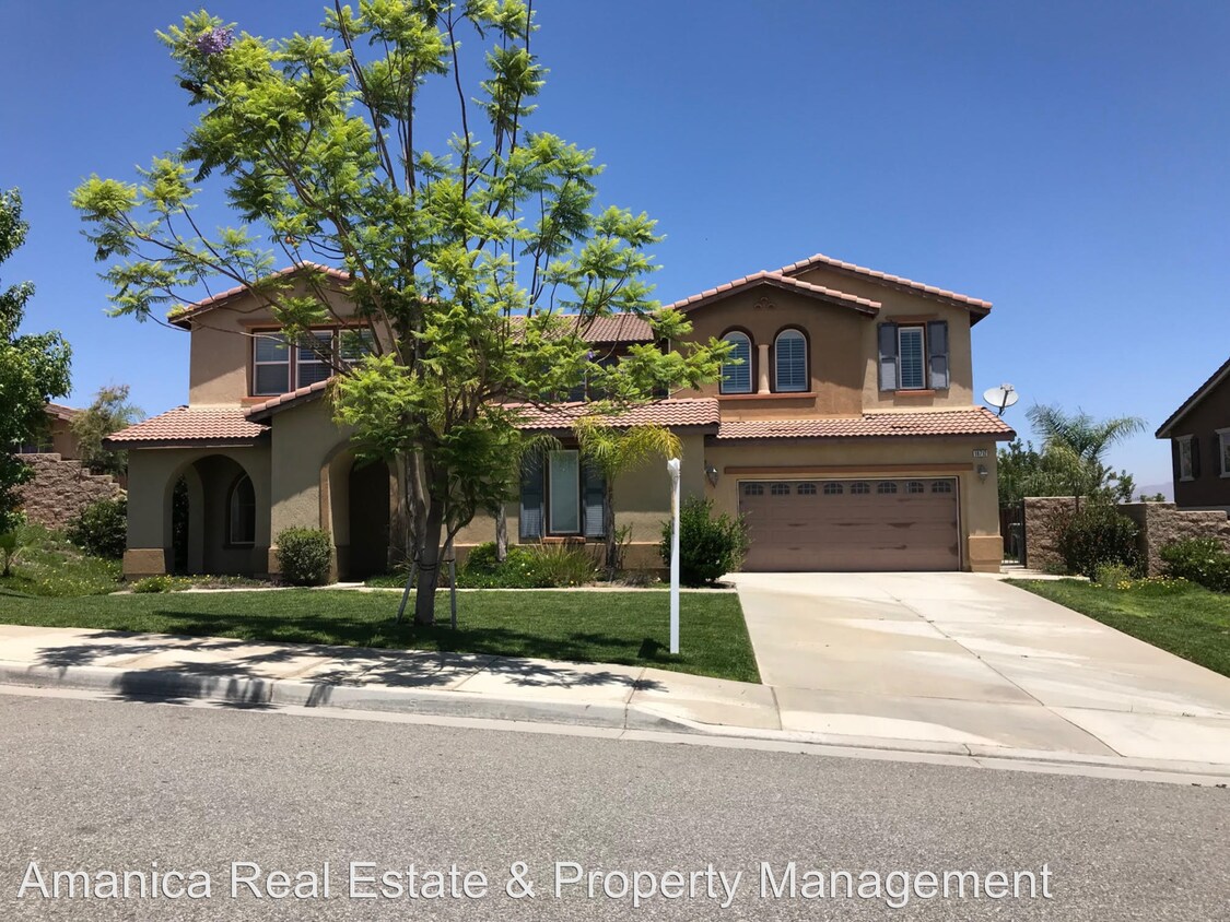 Primary Photo - 5 br, 4.5 bath House - 18712 Lurin Ave.