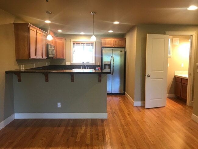 Building Photo - 11030 Greenwood Ave N