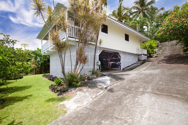 Building Photo - 77-6488-6488 Walua Rd