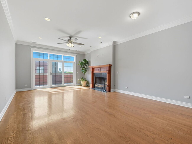 Building Photo - 1248 W Jackson Blvd