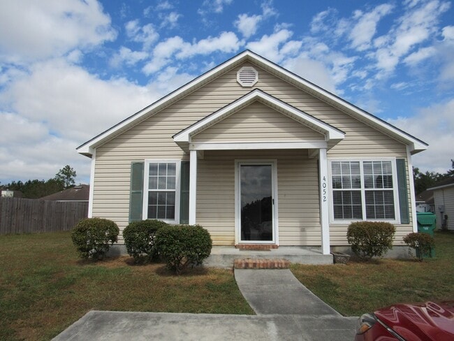 Building Photo - 2 Bedroom in Chadwyck Place