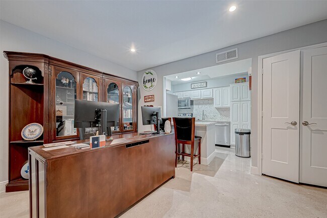 Foto del edificio - 1860 White Oak Dr