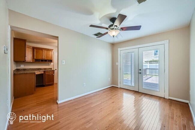 Foto del edificio - 1716 Elkridge Dr