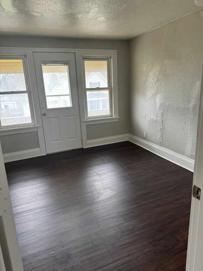 Foto del edificio - 3 Bedroom Single Family