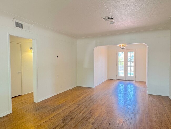 Building Photo - Status: Accepting Applications
