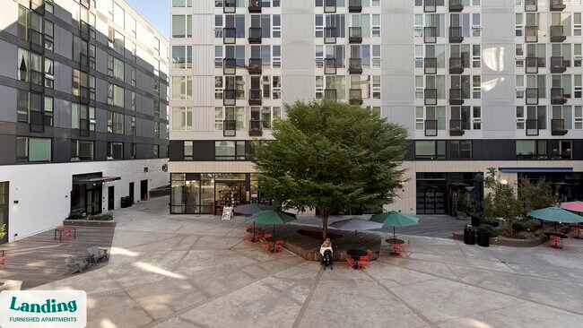 Foto del edificio - 2301 E Union St