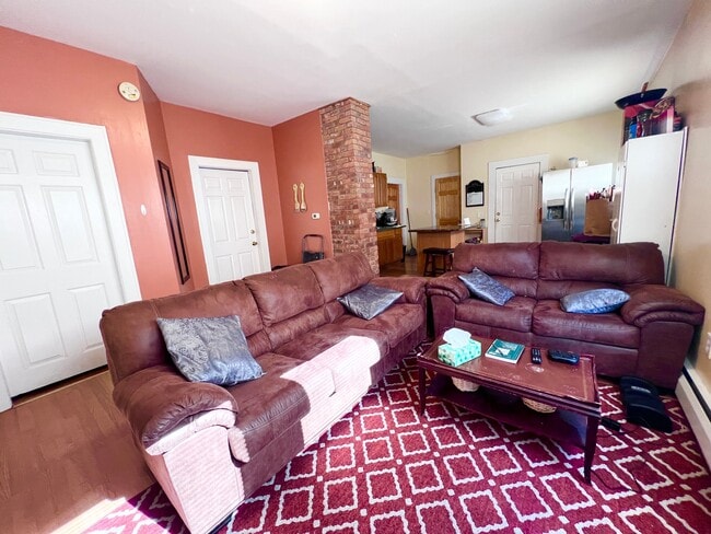 Photo - 206 California Ave Apartment
