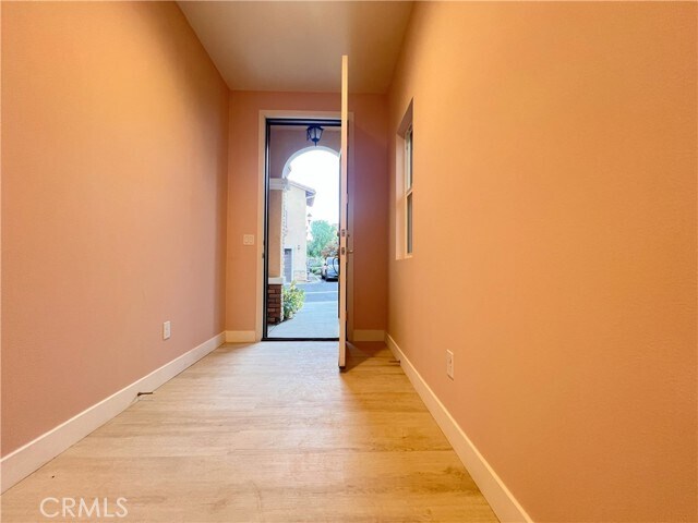 Building Photo - 4424 Lilac Cir