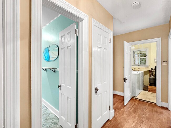 Foto del edificio - 307 Indian Springs Rd