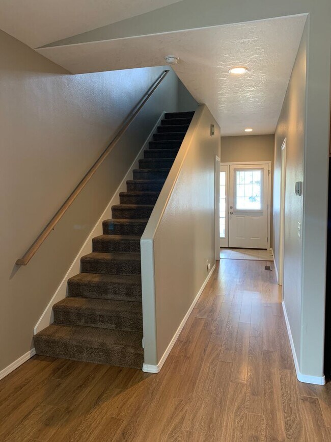 Foto del edificio - 16687 Shaw Pine Ct