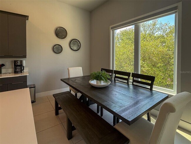 Foto del edificio - 7770 Sandy Ridge Dr