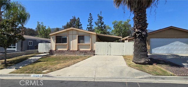 Building Photo - 10129 Wrangler Way
