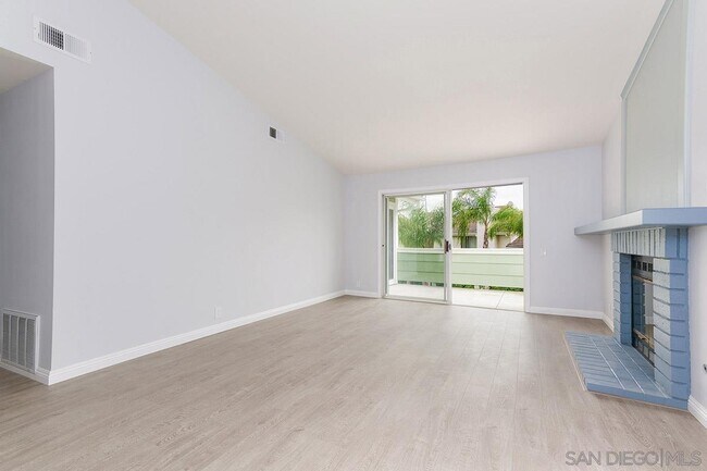 Foto del edificio - 13428 Tiverton Rd