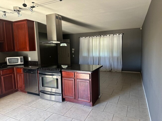Foto del edificio - Discover this Charming 2-Bedroom - Tempe -...