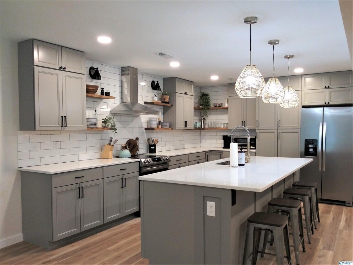 Primary Photo - 26525 Martin Branch Rd