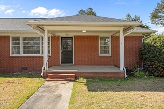 Building Photo - 1206 S 9th St