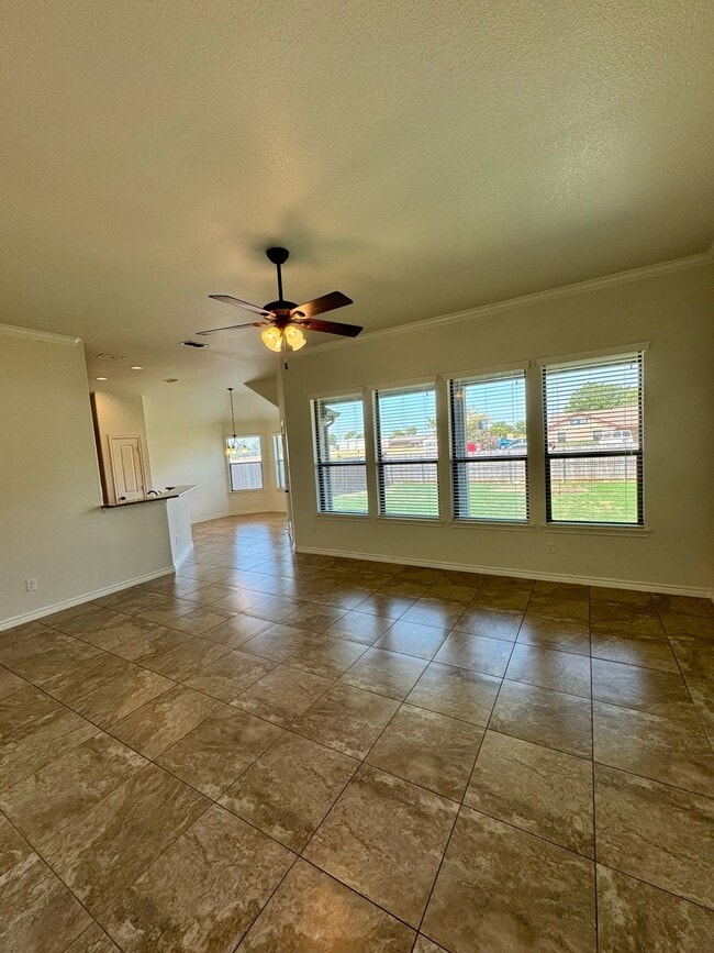 Photo - 1105 Serendipity Circle (Sanger, TX) House