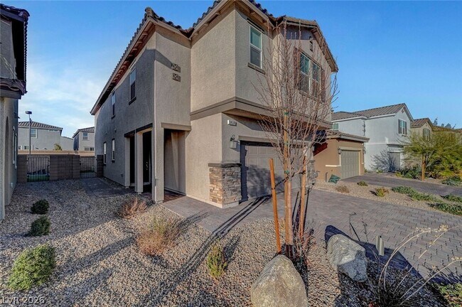 Building Photo - 8454 Vacarez Dr