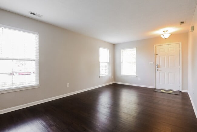 Building Photo - 1580 Cold Spring Dr