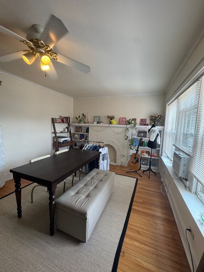 Building Photo - 4505 N Kimball Ave