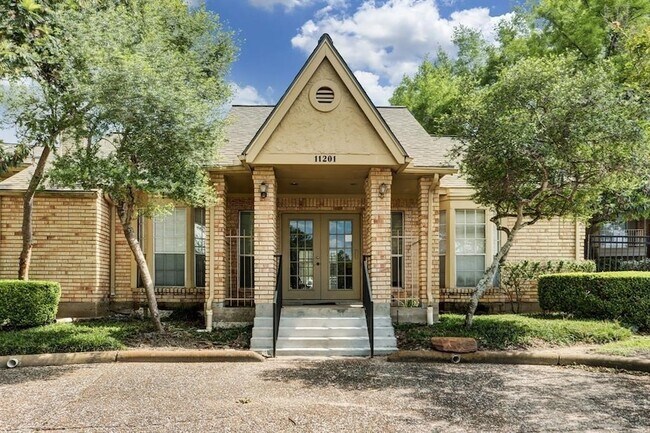 Foto del edificio - 11201 Lynbrook Dr