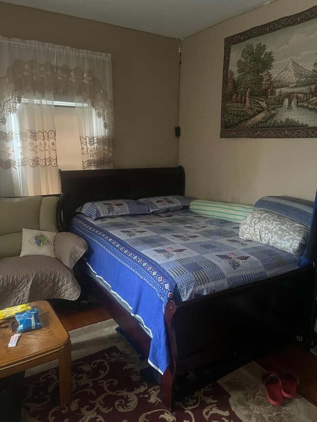 Building Photo - 175 Ashmont St