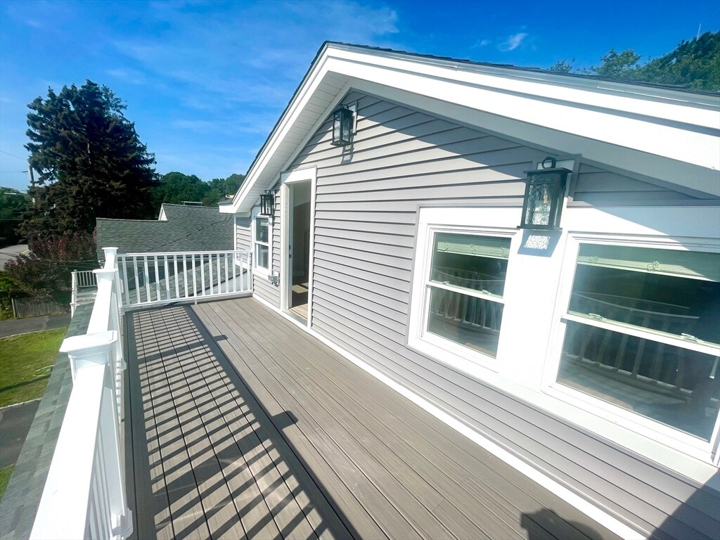 Foto principal - 435 Newport Rd