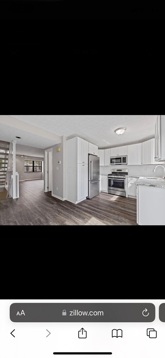 Building Photo - 925 Upholland Ln