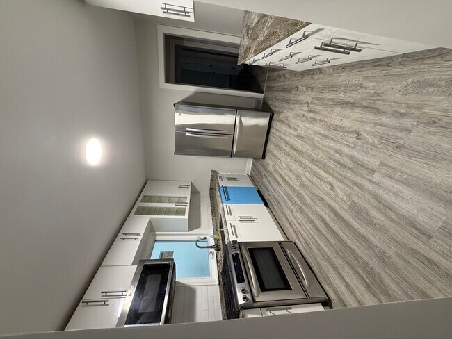 Foto del edificio - 668 S Lincoln Ave