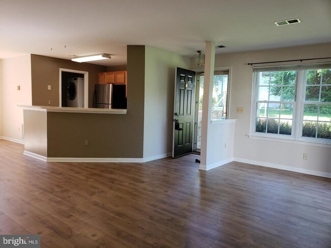Foto del edificio - 758A Cedar Crest Dr