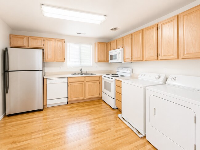 Foto del edificio - Lovely 2 Bedroom Apartment in Provo
